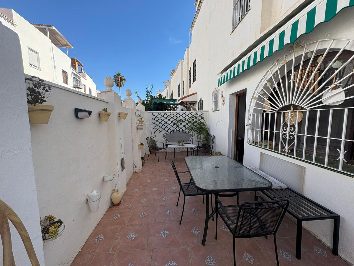 4 Bed Townhouse for sale in La Colina Costa Del Sol, Málaga, Spain