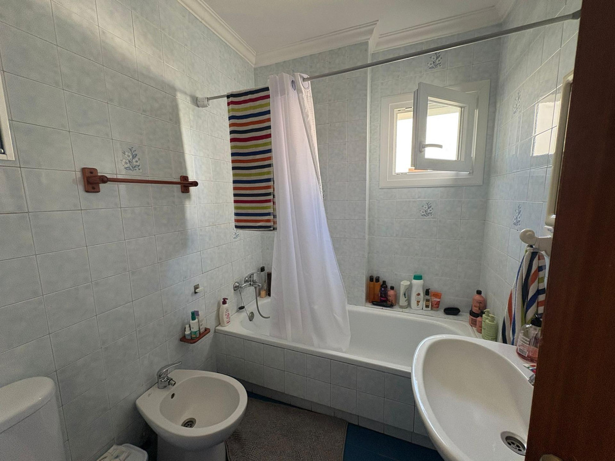4 Bed Townhouse for sale in La Colina Costa Del Sol, Málaga, Spain