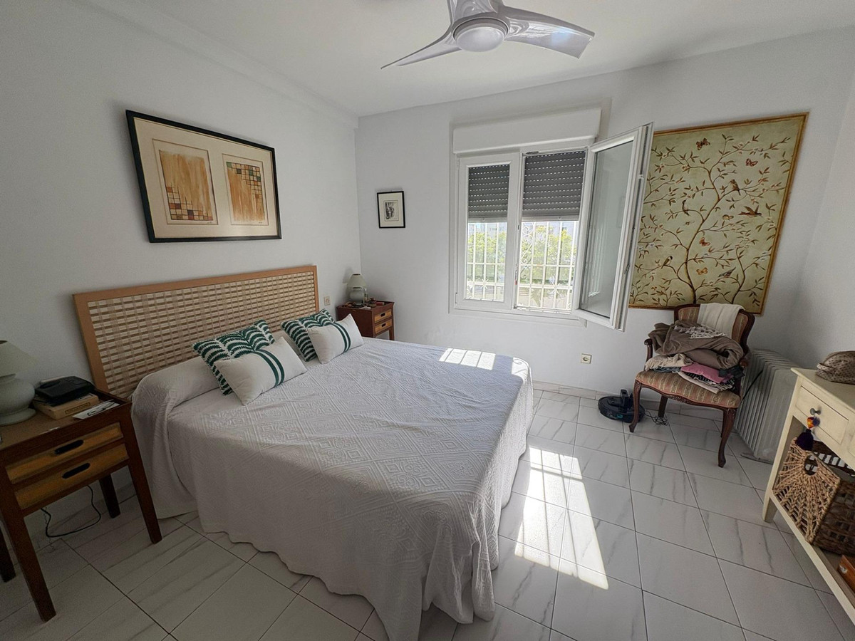 4 Bed Townhouse for sale in La Colina Costa Del Sol, Málaga, Spain