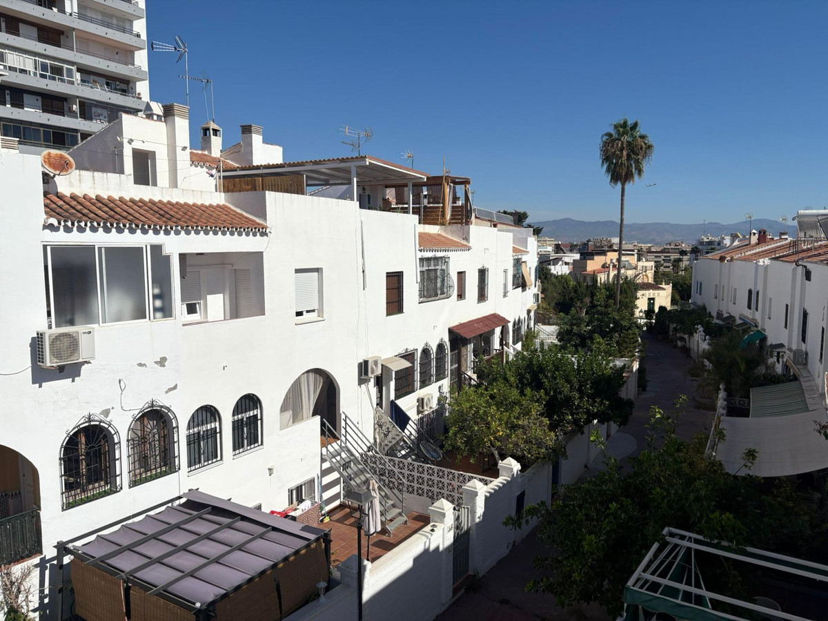 4 Bed Townhouse for sale in La Colina Costa Del Sol, Málaga, Spain