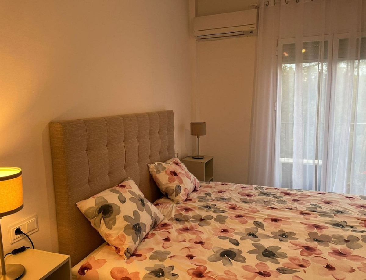 Se vende Apartamento Planta Media de 3 dormitorios en Costa Del Sol, Málaga, España