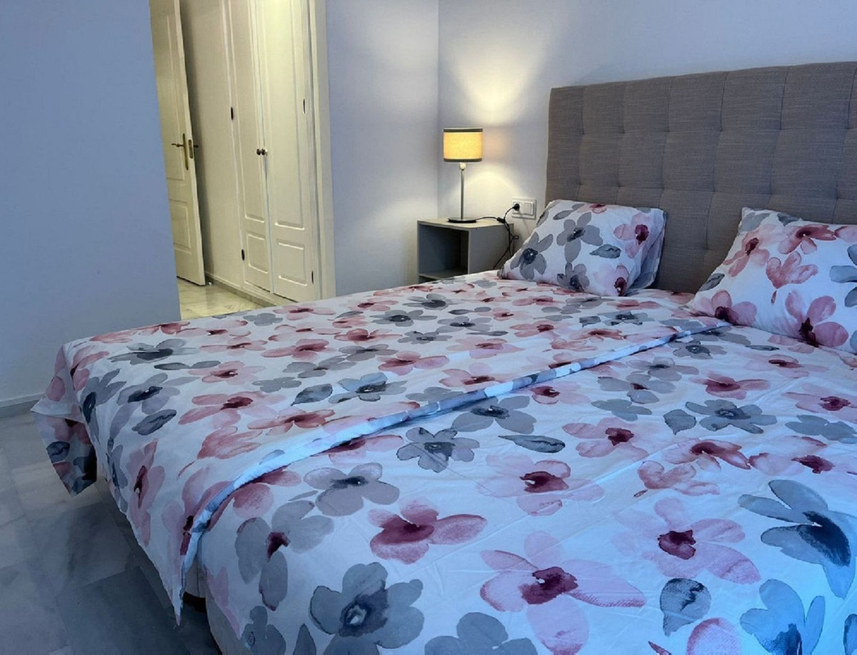 Se vende Apartamento Planta Media de 3 dormitorios en Costa Del Sol, Málaga, España