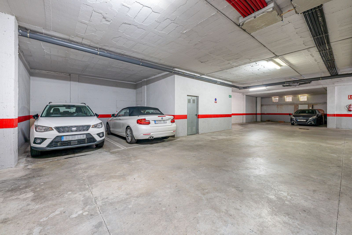 Se vende Apartamento Planta Media de 3 dormitorios en Costa Del Sol, Málaga, España