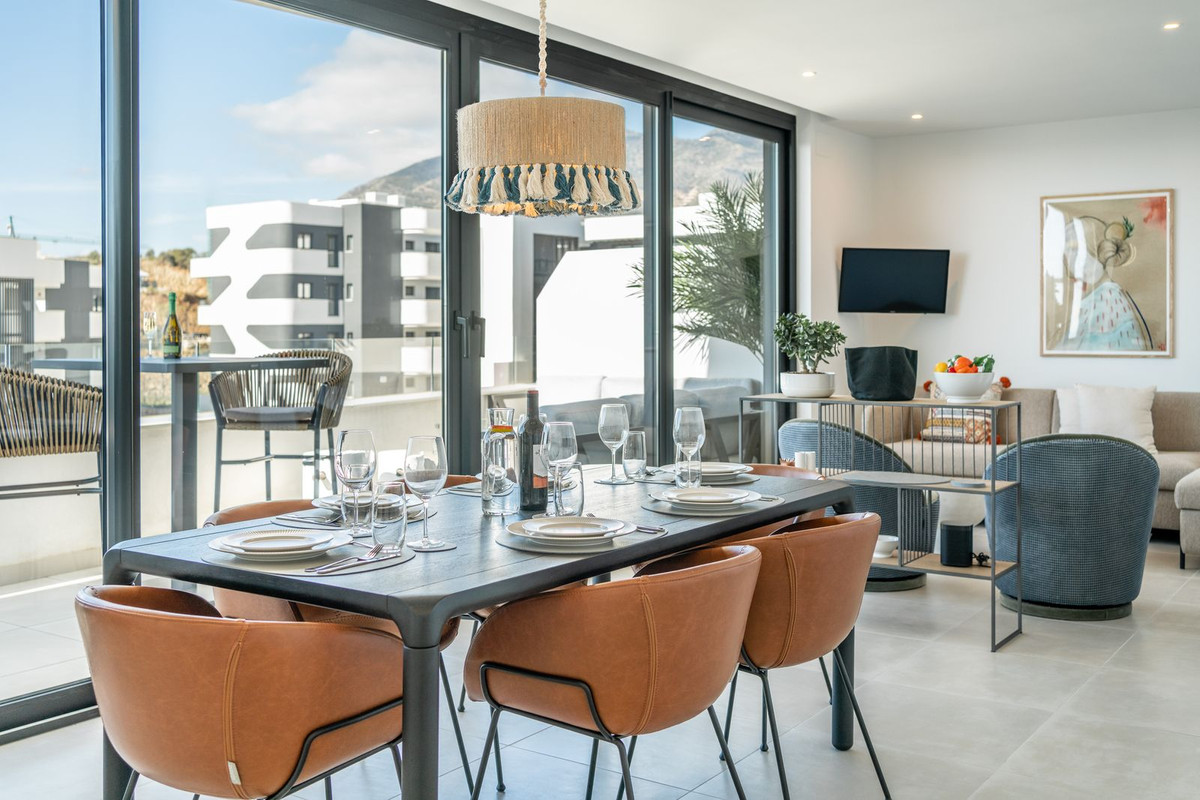Se vende Apartamento en Planta Última de 2 dormitorios en Costa Del Sol, Málaga, España