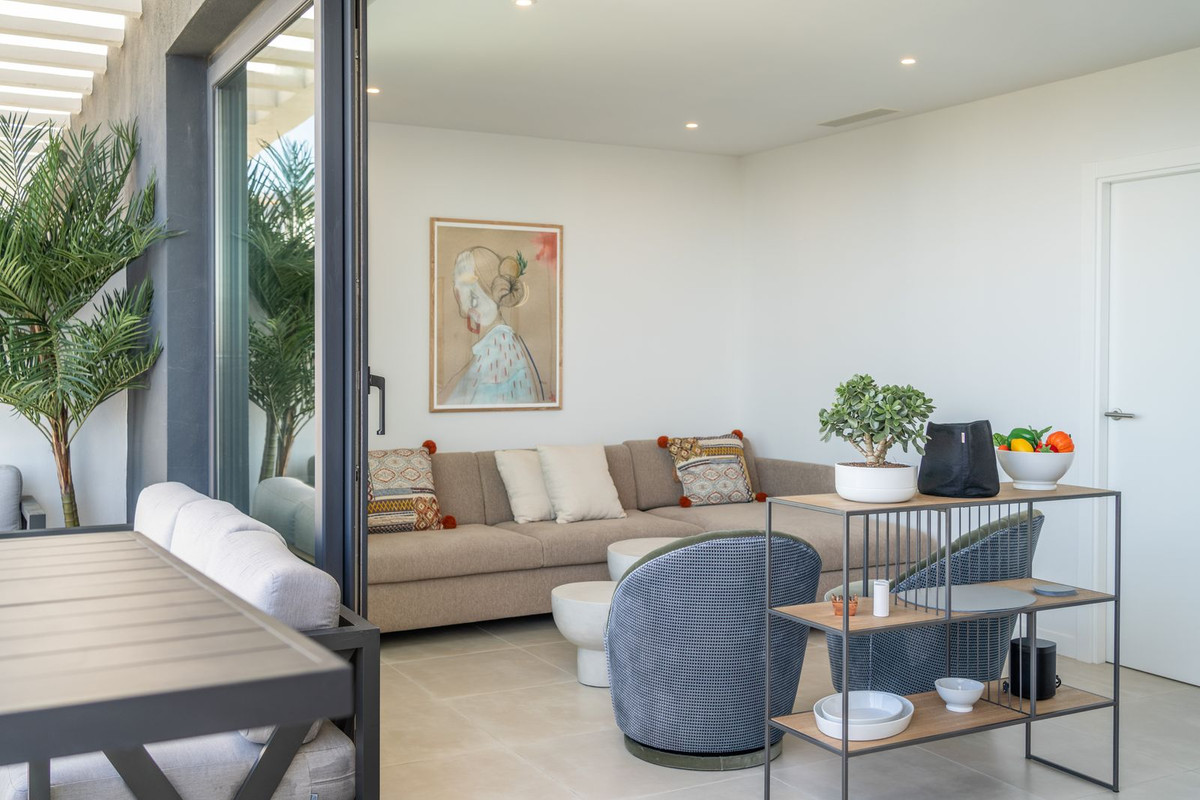 Se vende Apartamento en Planta Última de 2 dormitorios en Costa Del Sol, Málaga, España