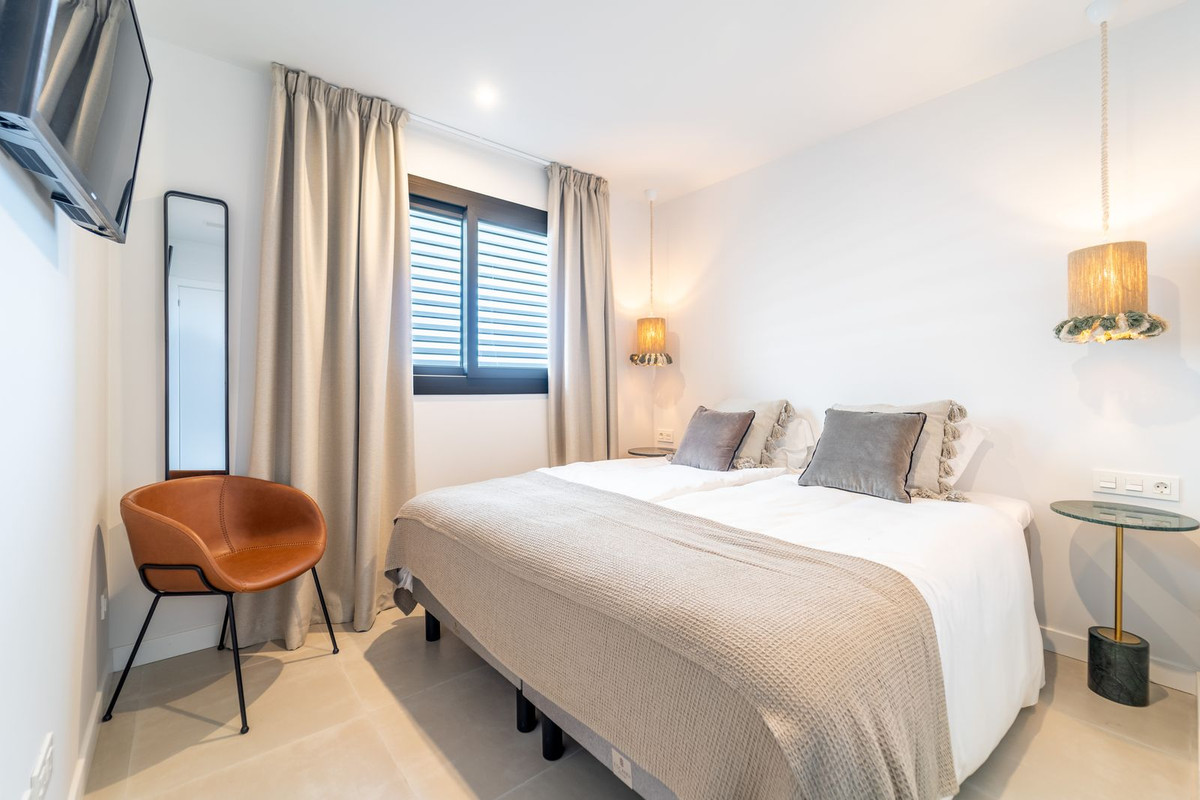 Se vende Apartamento en Planta Última de 2 dormitorios en Costa Del Sol, Málaga, España