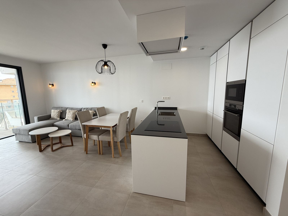 2 Bed Apartment for sale in Fuengirola Costa Del Sol, Málaga, Spain