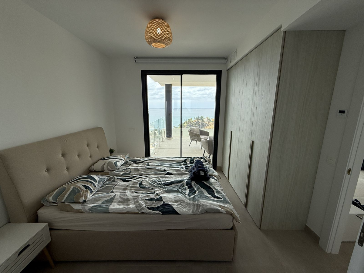 2 Bed Apartment for sale in Fuengirola Costa Del Sol, Málaga, Spain