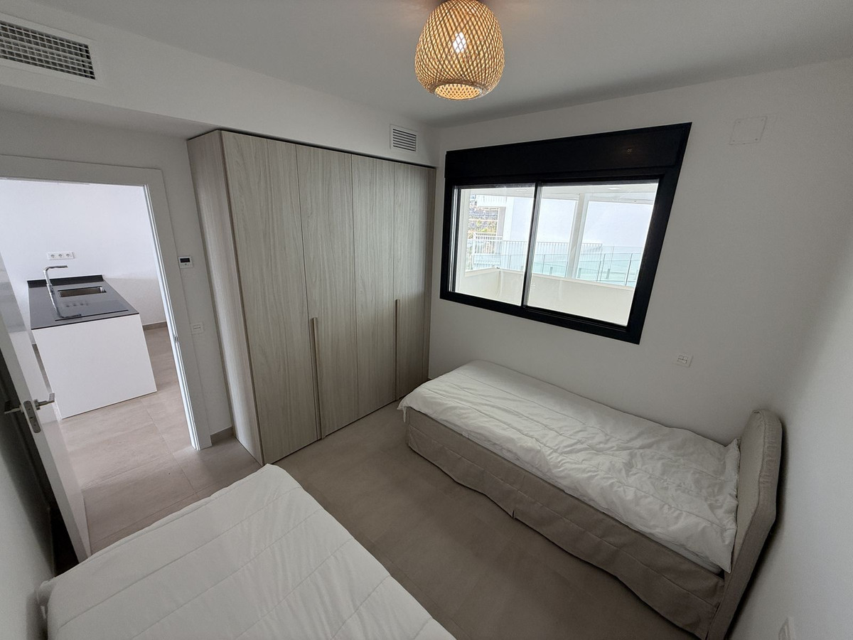 2 Bed Apartment for sale in Fuengirola Costa Del Sol, Málaga, Spain