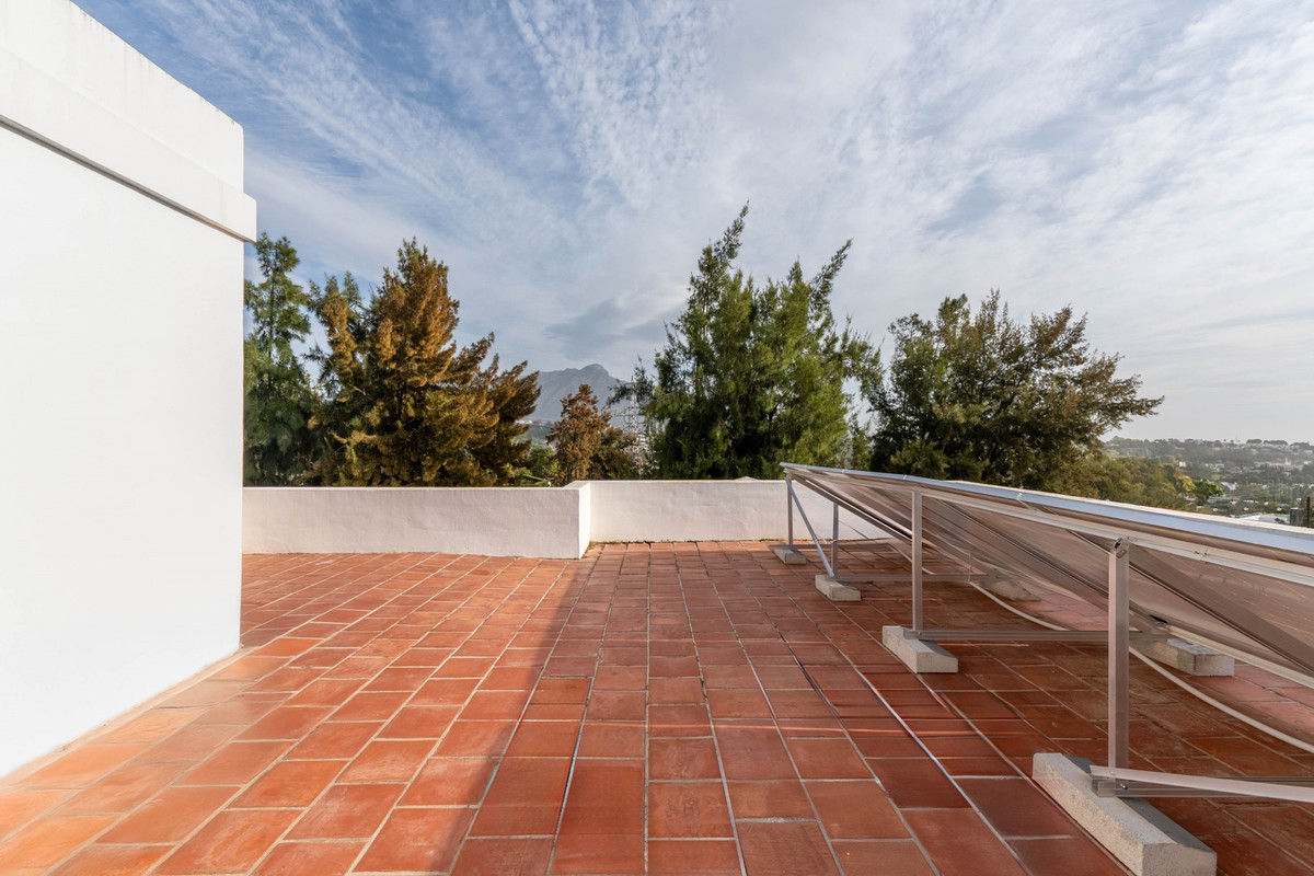 2 Bed Townhouse for sale in La Quinta Costa Del Sol, Málaga, Spain