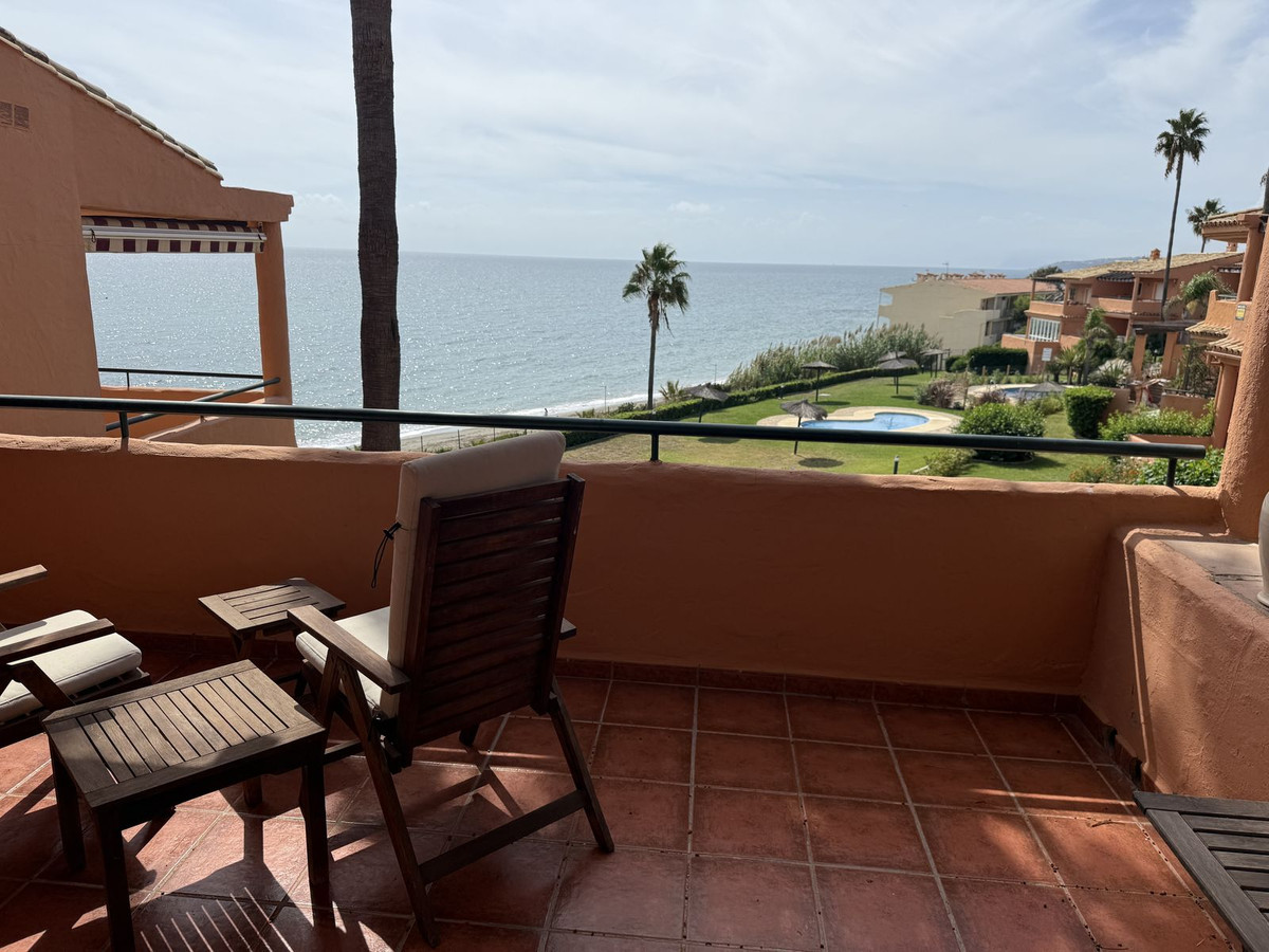 3 Bed Townhouse for sale in Estepona Costa Del Sol, Málaga, Spain