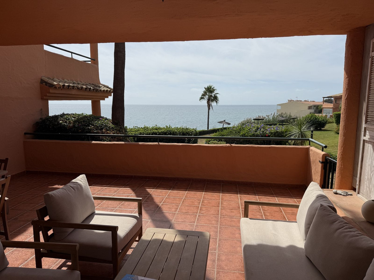 3 Bed Townhouse for sale in Estepona Costa Del Sol, Málaga, Spain