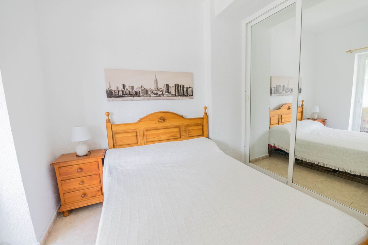 1 Bed Apartment for sale in Calahonda Costa Del Sol, Málaga, Spain