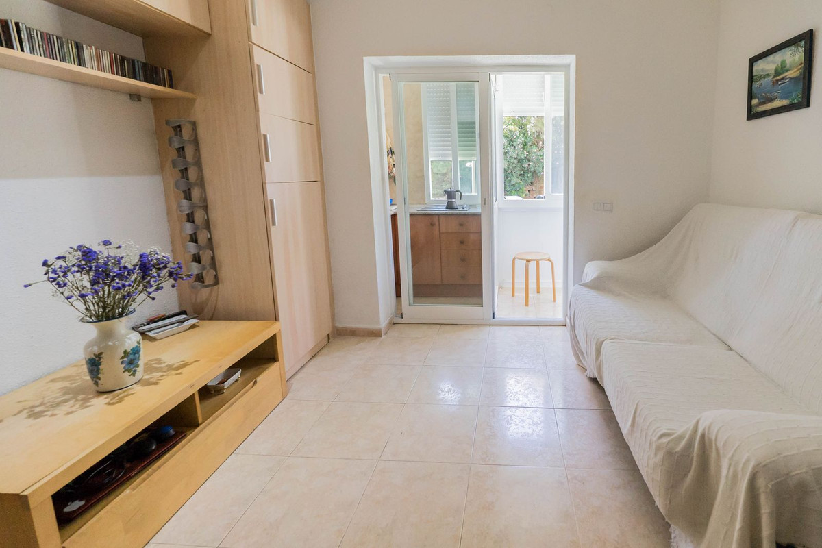 1 Bed Apartment for sale in Calahonda Costa Del Sol, Málaga, Spain