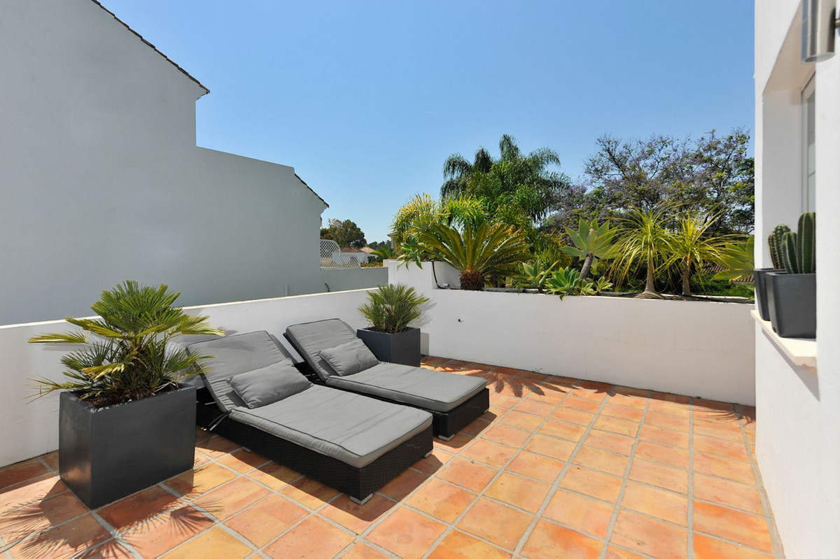 4 Bed Townhouse for sale in Guadalmina Baja Costa Del Sol, Málaga, Spain