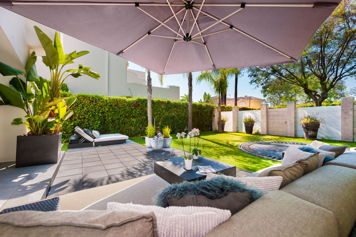 4 Bed Townhouse for sale in Guadalmina Baja Costa Del Sol, Málaga, Spain