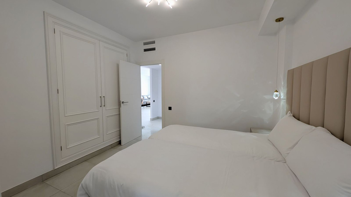 4 Bed Apartment for sale in Puerto Banús Costa Del Sol, Málaga, Spain