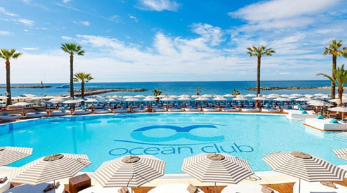 4 Bed Apartment for sale in Puerto Banús Costa Del Sol, Málaga, Spain