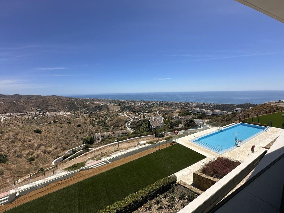 2 Bed Apartment for sale in Rincón De La Victoria Costa Del Sol East, Málaga, Spain