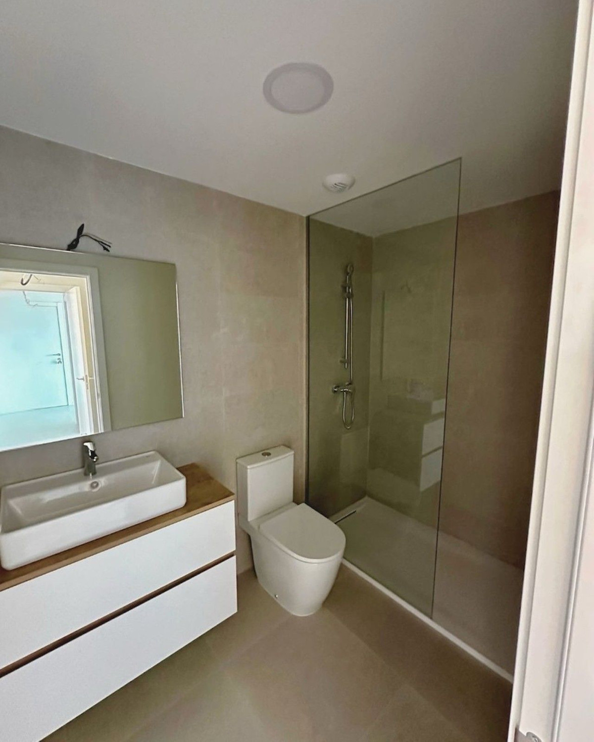 2 Bed Apartment for sale in Rincón De La Victoria Costa Del Sol East, Málaga, Spain