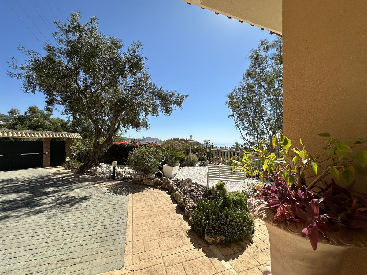 5 Bed Townhouse for sale in Cerrado De Calderón Málaga Ciudad, Málaga, Spain