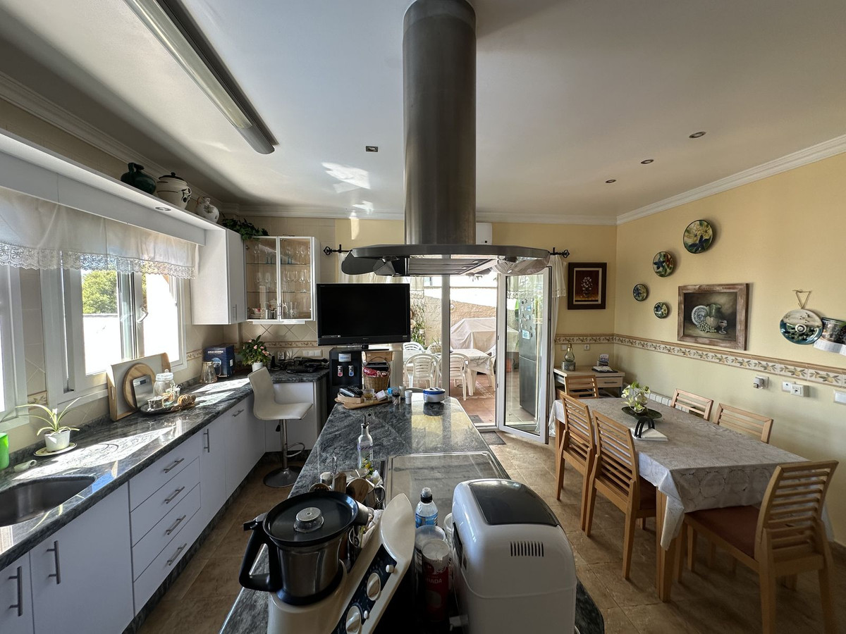 5 Bed Townhouse for sale in Cerrado De Calderón Málaga Ciudad, Málaga, Spain