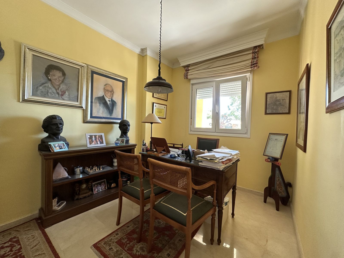 5 Bed Townhouse for sale in Cerrado De Calderón Málaga Ciudad, Málaga, Spain