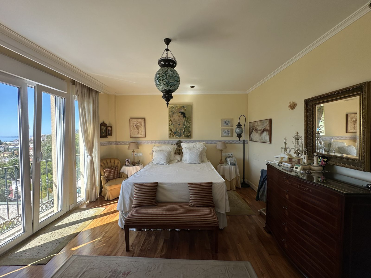5 Bed Townhouse for sale in Cerrado De Calderón Málaga Ciudad, Málaga, Spain