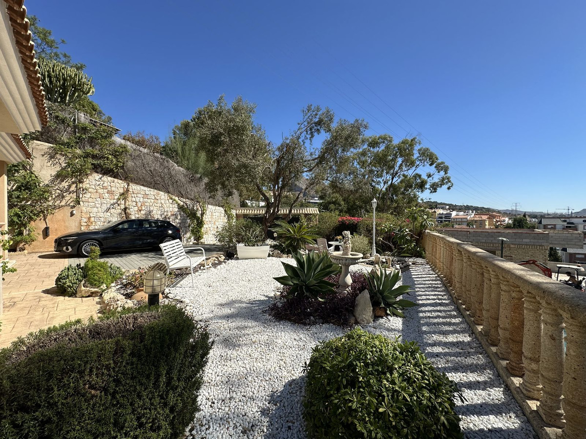 5 Bed Townhouse for sale in Cerrado De Calderón Málaga Ciudad, Málaga, Spain