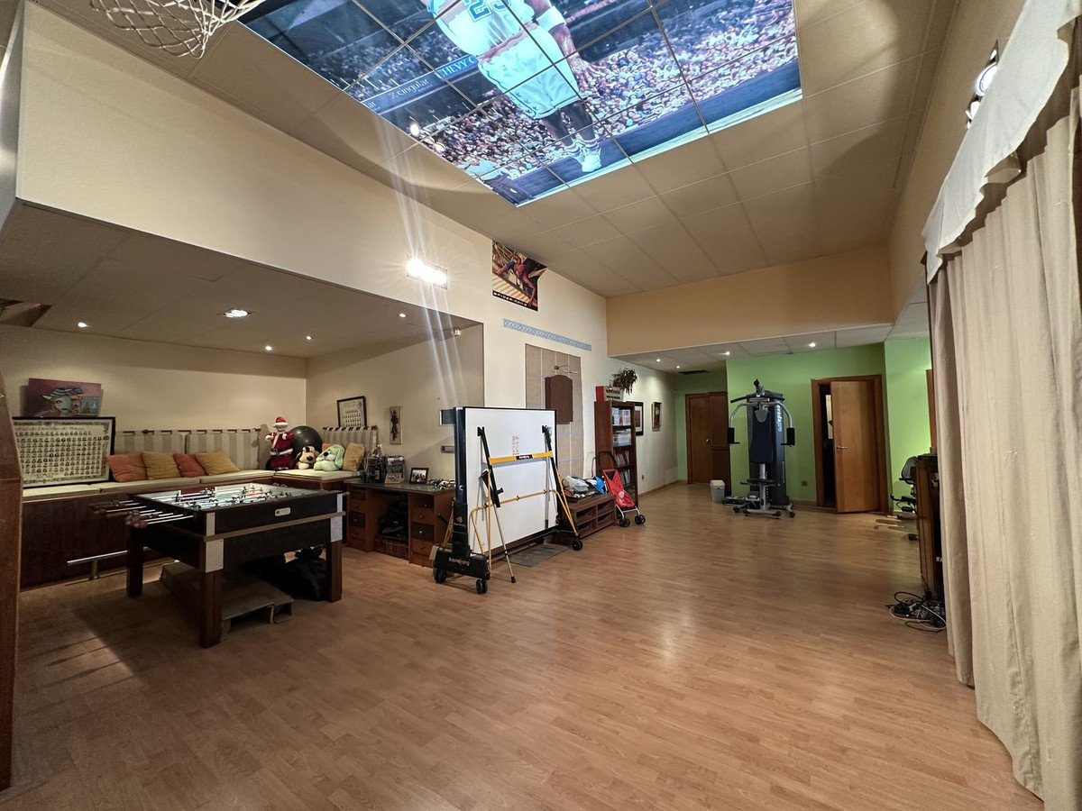 5 Bed Townhouse for sale in Cerrado De Calderón Málaga Ciudad, Málaga, Spain