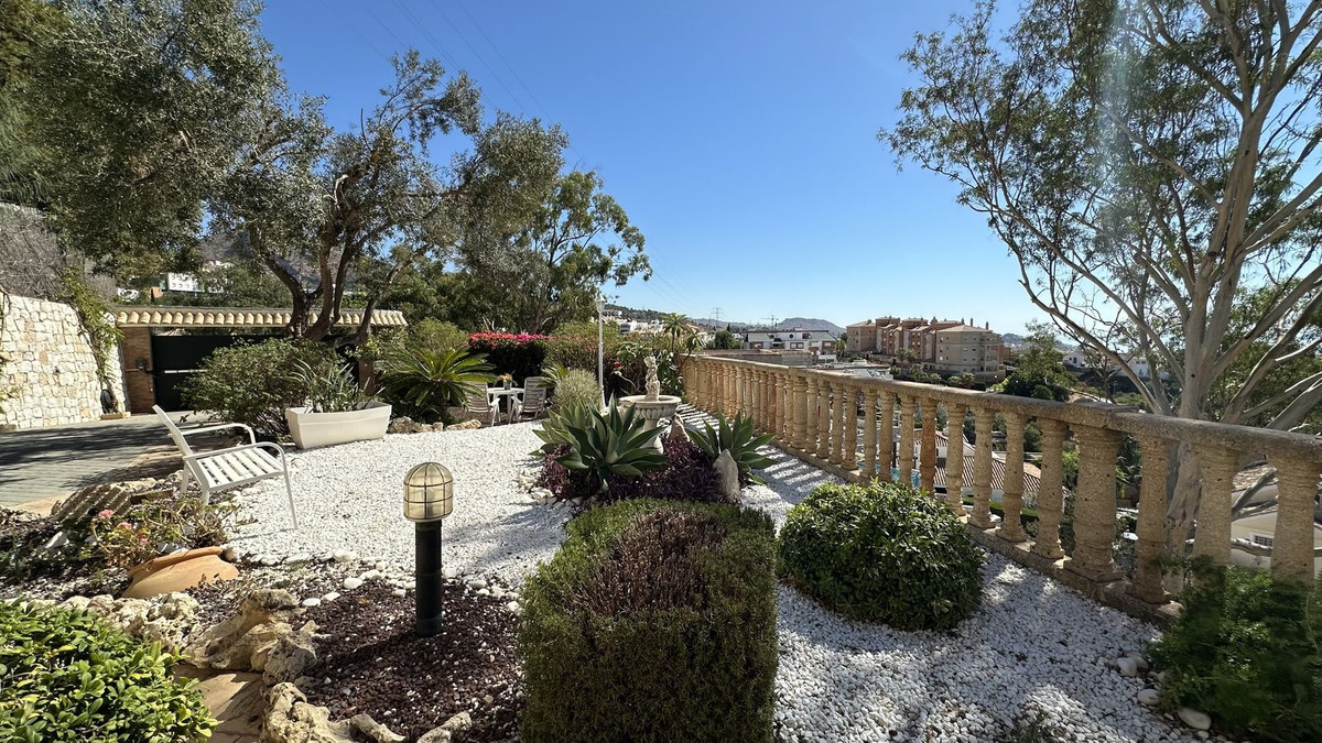 5 Bed Townhouse for sale in Cerrado De Calderón Málaga Ciudad, Málaga, Spain