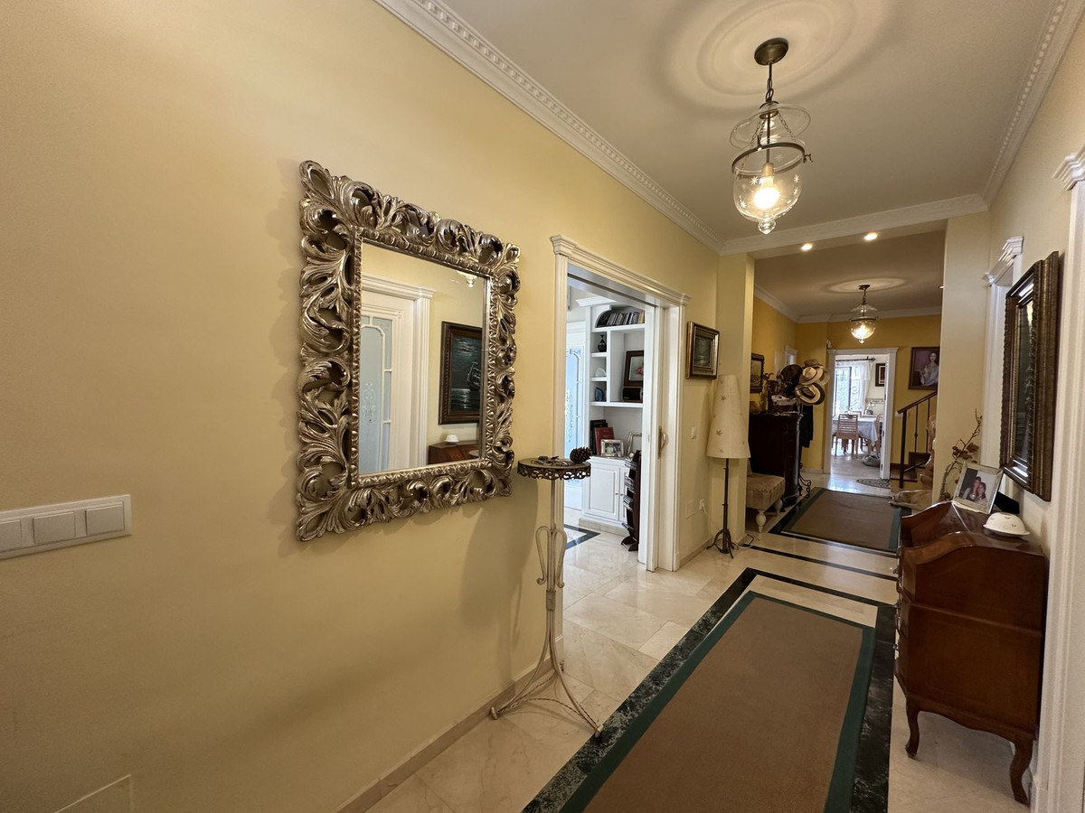 5 Bed Townhouse for sale in Cerrado De Calderón Málaga Ciudad, Málaga, Spain