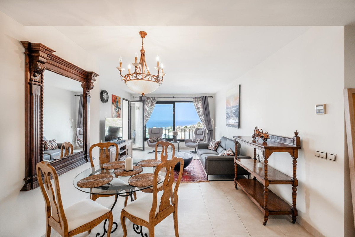 3 Bed Apartment for sale in Altos De Los Monteros Costa Del Sol, Málaga, Spain