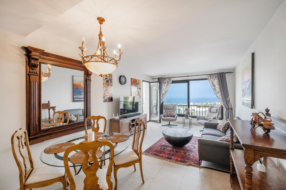 3 Bed Apartment for sale in Altos De Los Monteros Costa Del Sol, Málaga, Spain