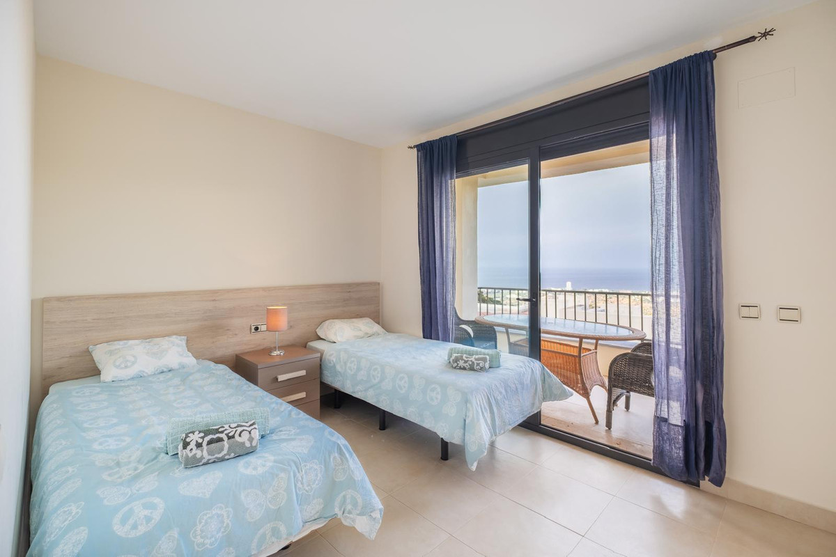 3 Bed Apartment for sale in Altos De Los Monteros Costa Del Sol, Málaga, Spain