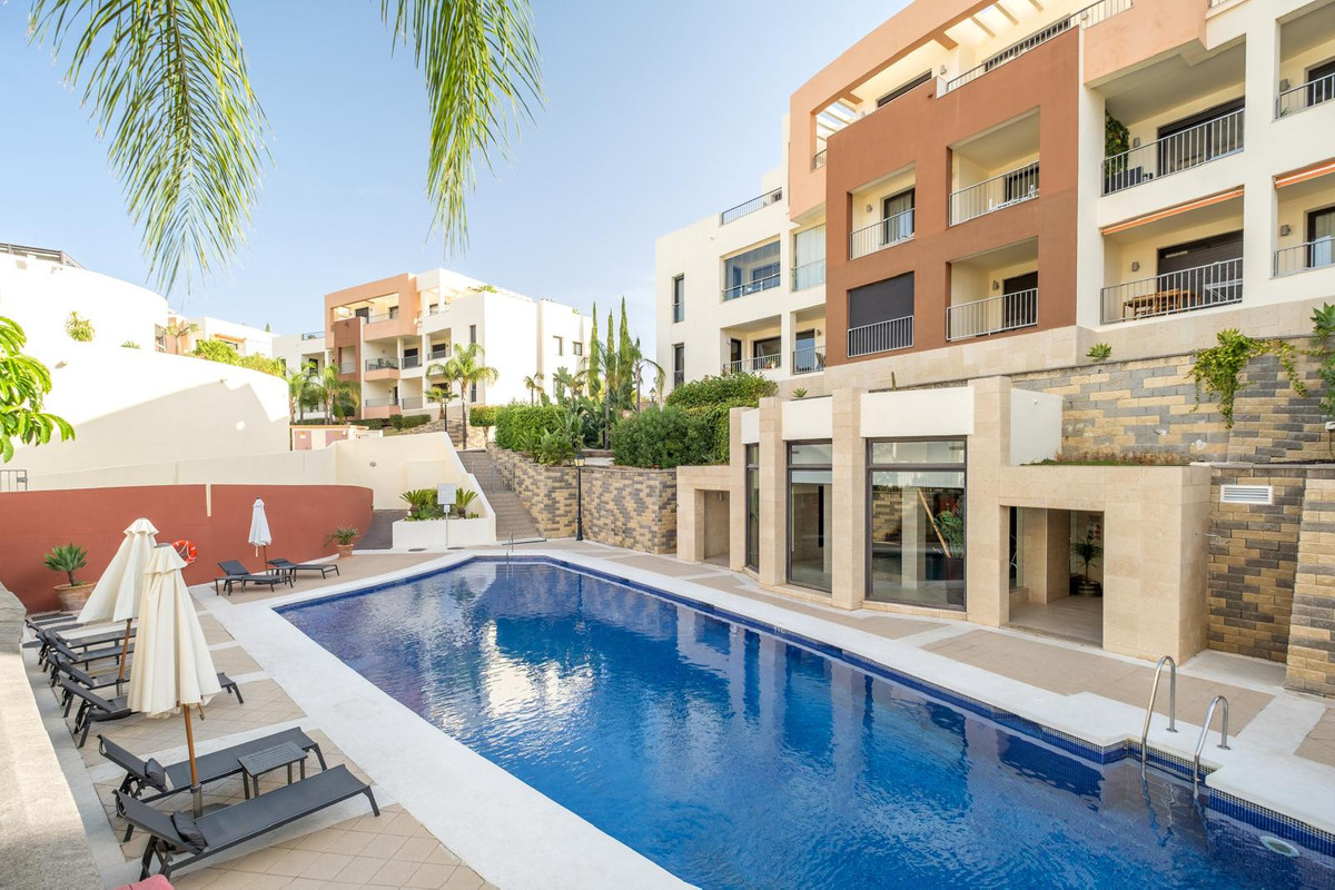 3 Bed Apartment for sale in Altos De Los Monteros Costa Del Sol, Málaga, Spain