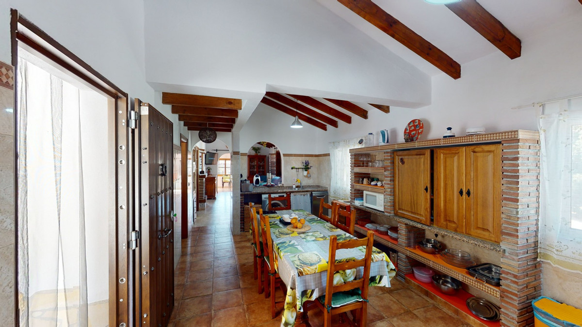 Se vende Villa - Chalet de 4 dormitorios en Costa Del Sol East, Málaga, España