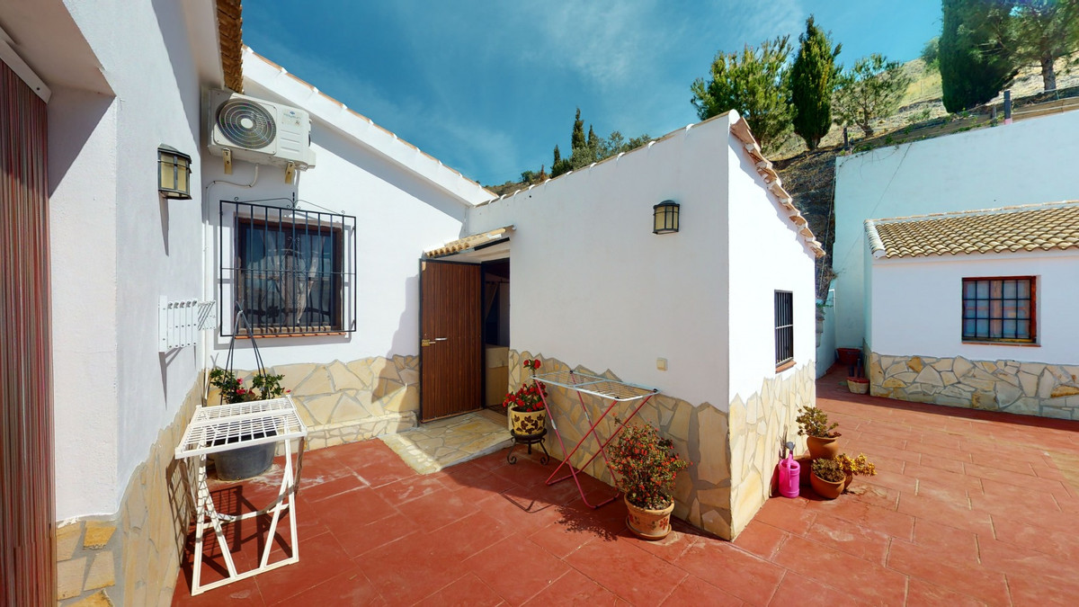 Se vende Villa - Chalet de 4 dormitorios en Costa Del Sol East, Málaga, España