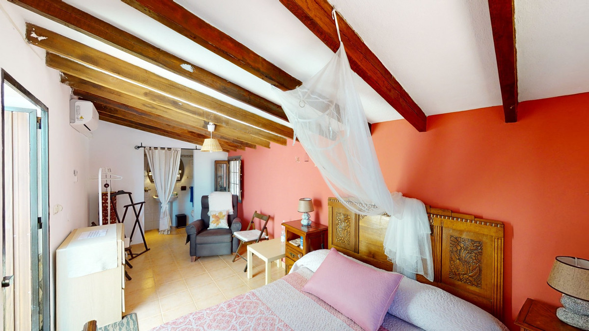 Se vende Villa - Chalet de 4 dormitorios en Costa Del Sol East, Málaga, España