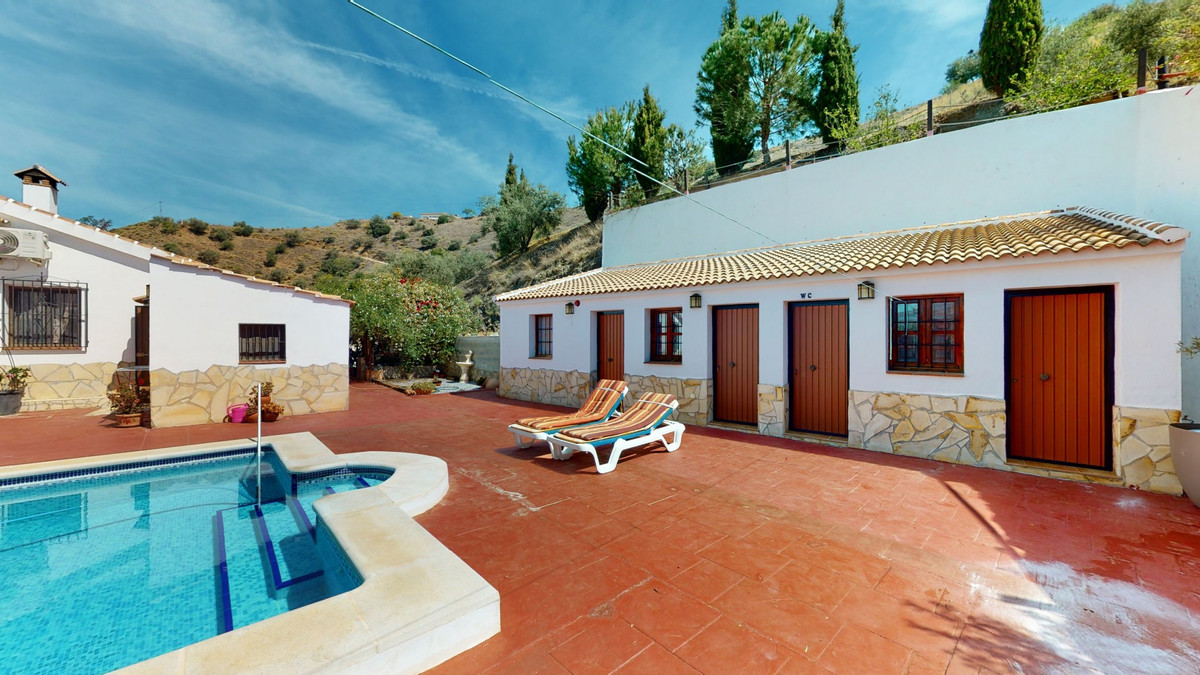 Se vende Villa - Chalet de 4 dormitorios en Costa Del Sol East, Málaga, España