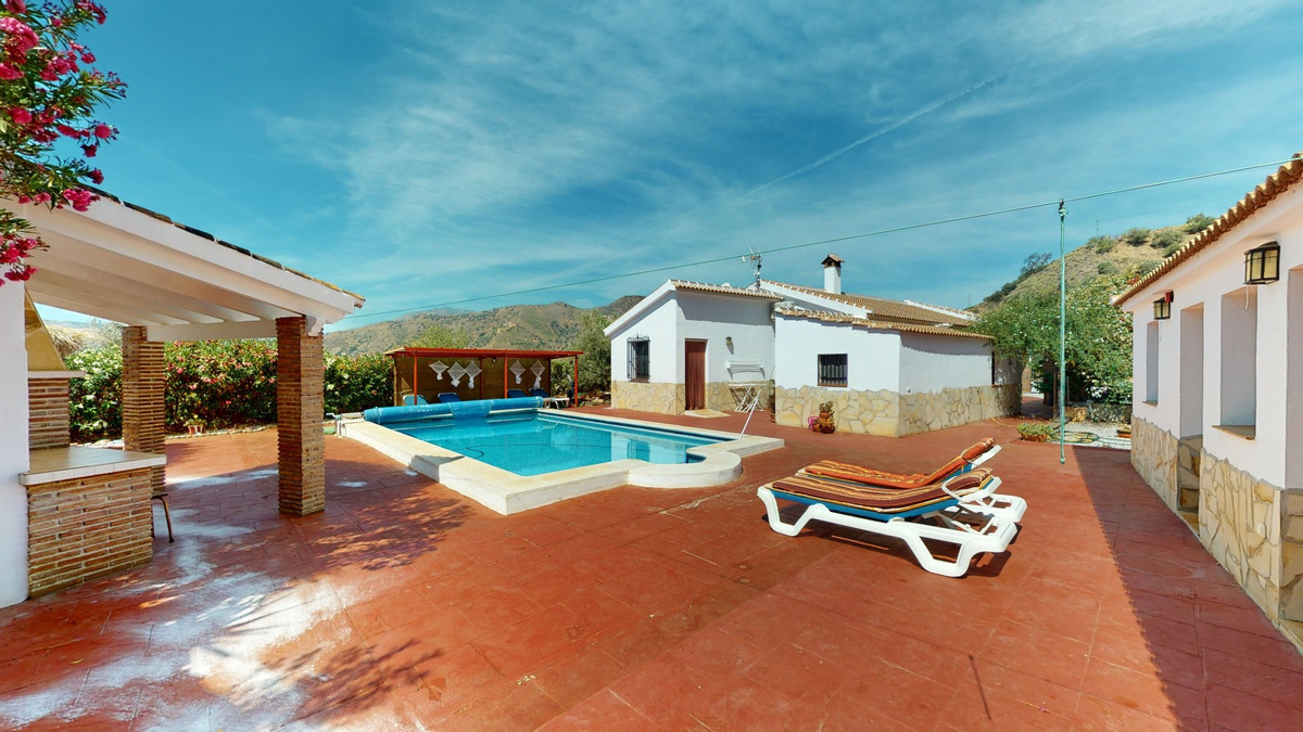 Se vende Villa - Chalet de 4 dormitorios en Costa Del Sol East, Málaga, España