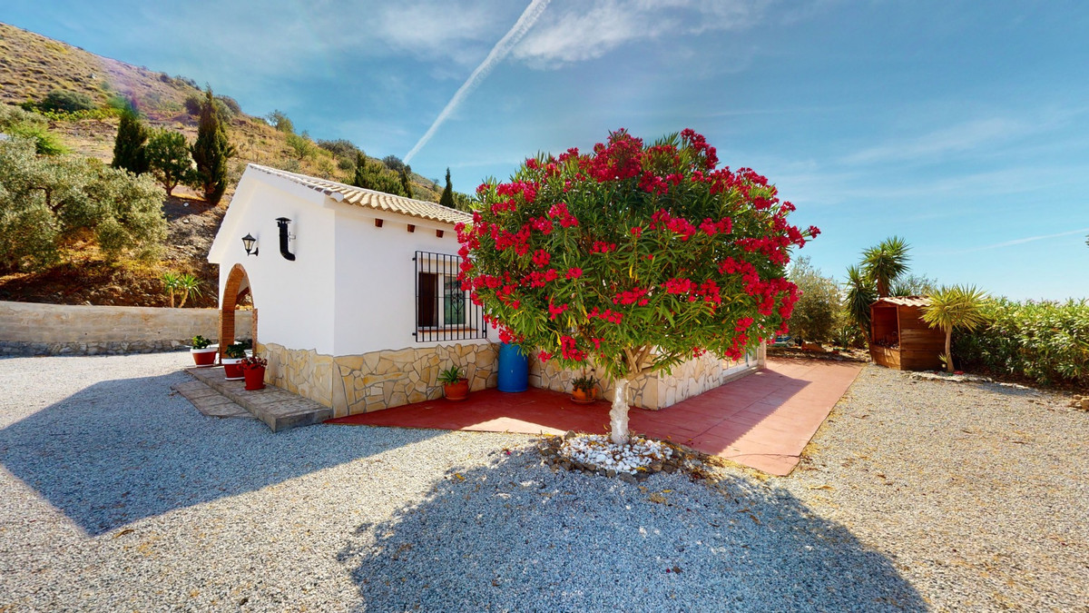 Se vende Villa - Chalet de 4 dormitorios en Costa Del Sol East, Málaga, España