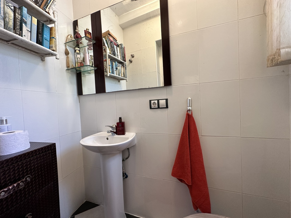 5 Bed Townhouse for sale in Villamartin Costa Blanca, Alicante, Spain