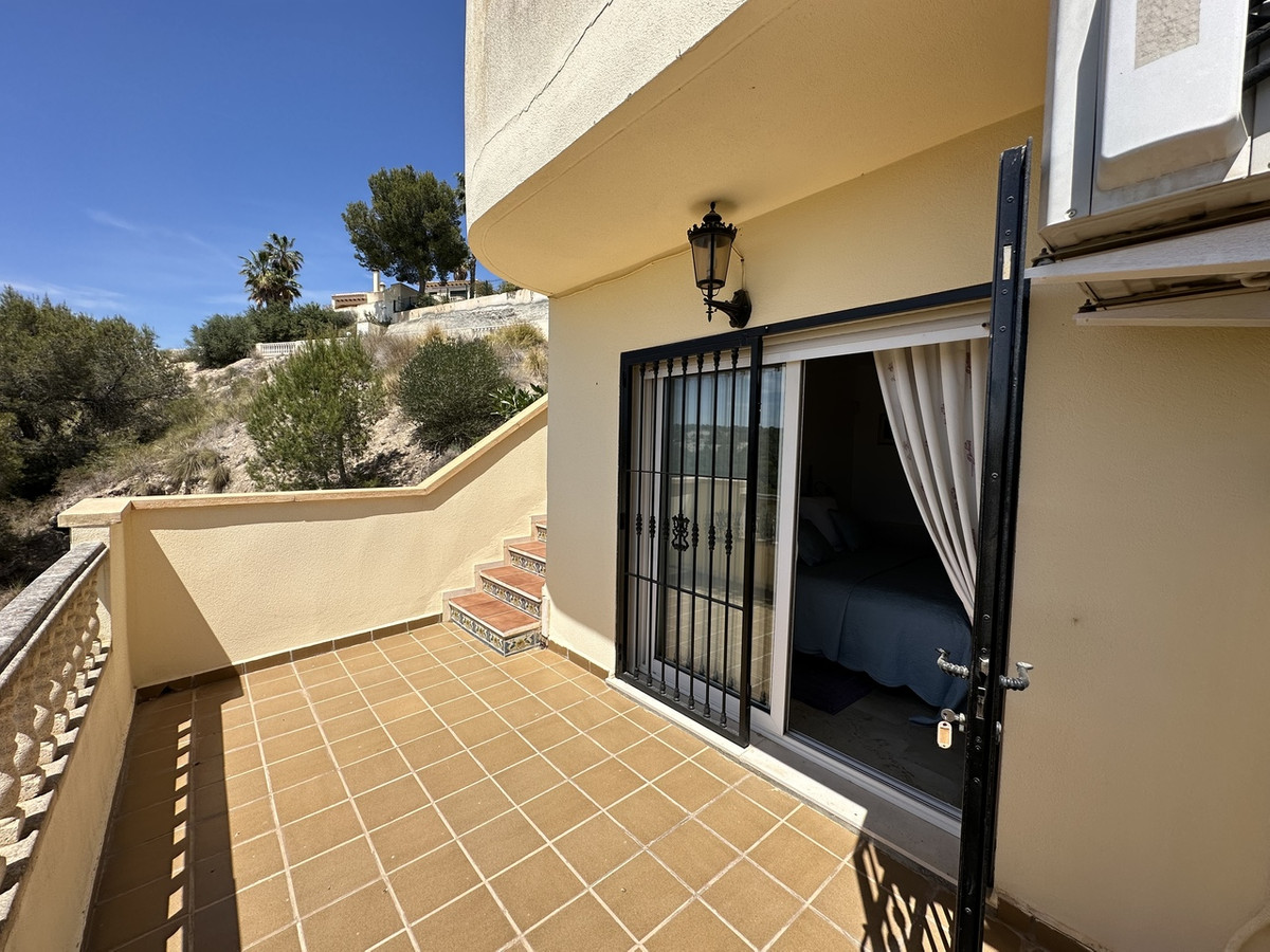5 Bed Townhouse for sale in Villamartin Costa Blanca, Alicante, Spain