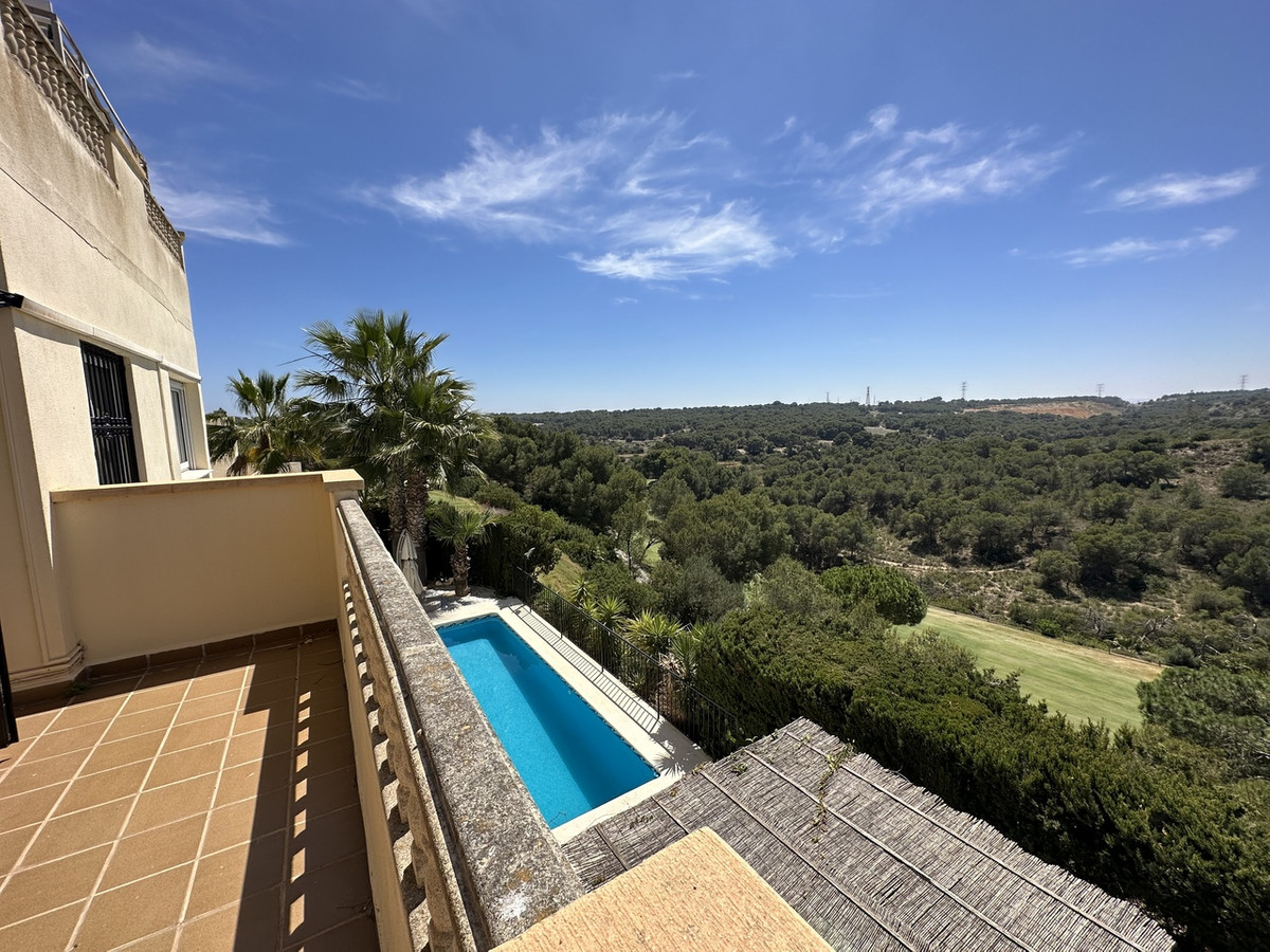 5 Bed Townhouse for sale in Villamartin Costa Blanca, Alicante, Spain