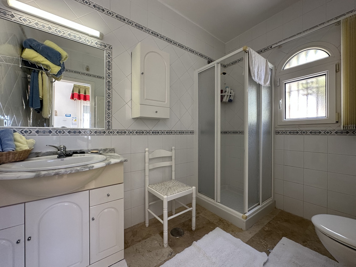5 Bed Townhouse for sale in Villamartin Costa Blanca, Alicante, Spain
