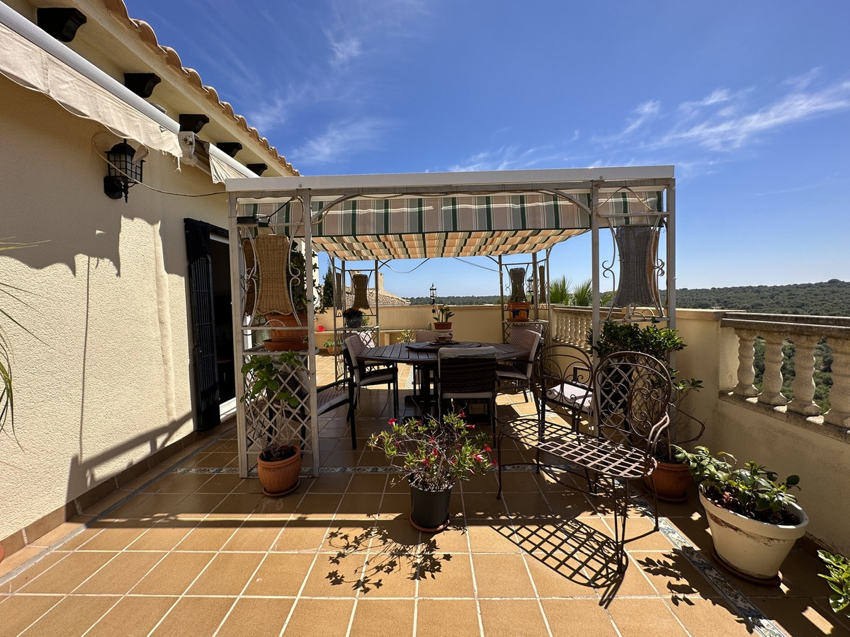5 Bed Townhouse for sale in Villamartin Costa Blanca, Alicante, Spain