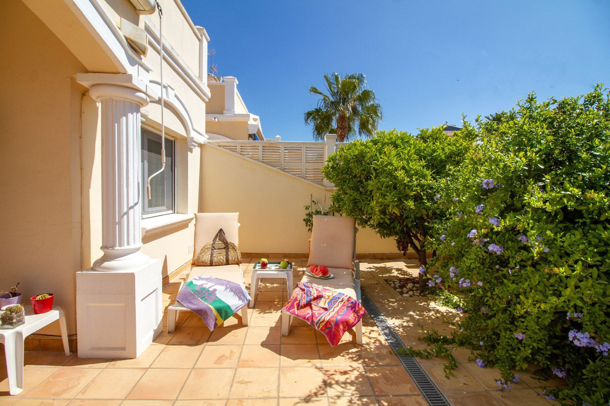 3 Bed Townhouse for sale in Calpe Costa Blanca, Alicante, Spain