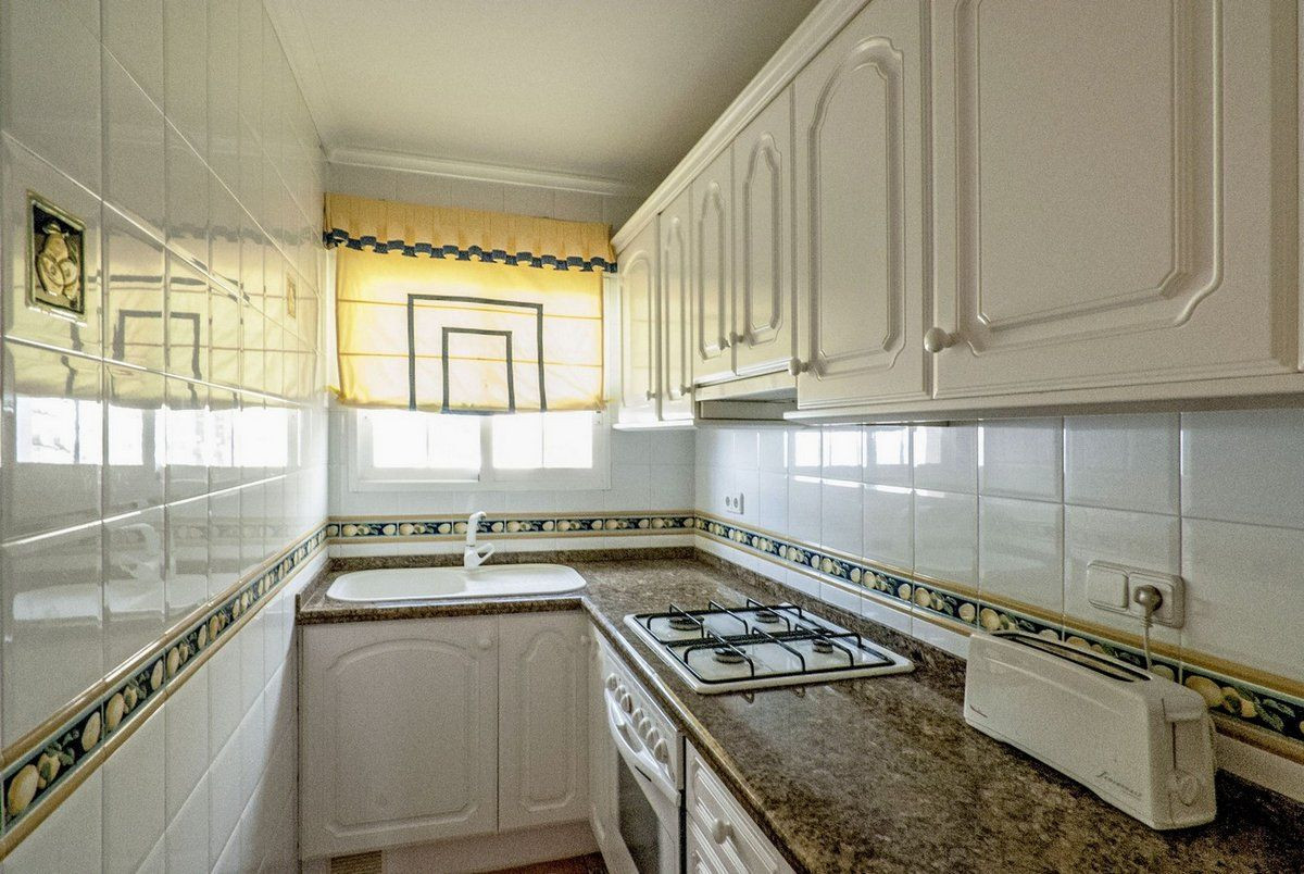 8 Bed Townhouse for sale in Benissa Costa Blanca, Alicante, Spain