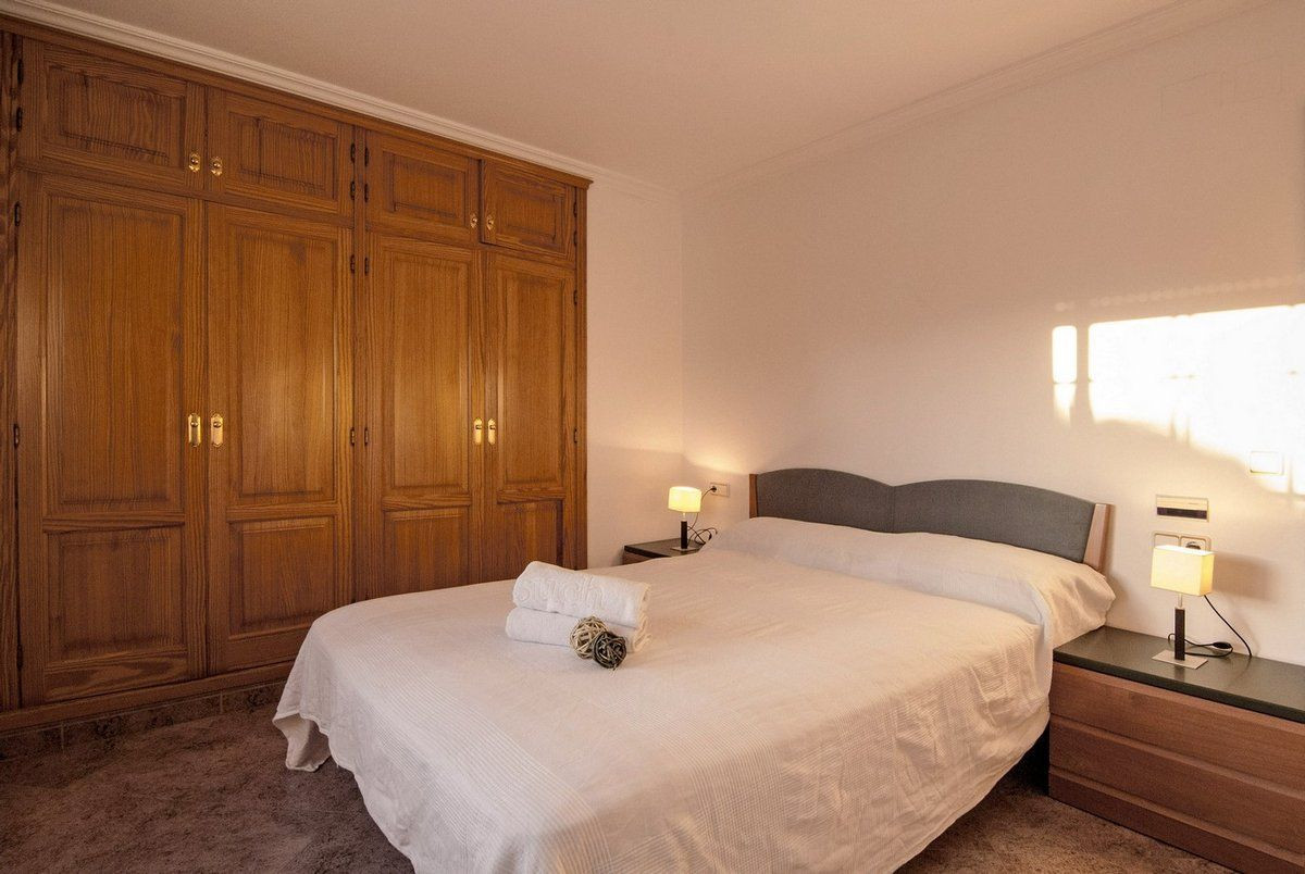 8 Bed Townhouse for sale in Benissa Costa Blanca, Alicante, Spain